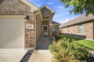 Building Photo - 126 Redding Ln