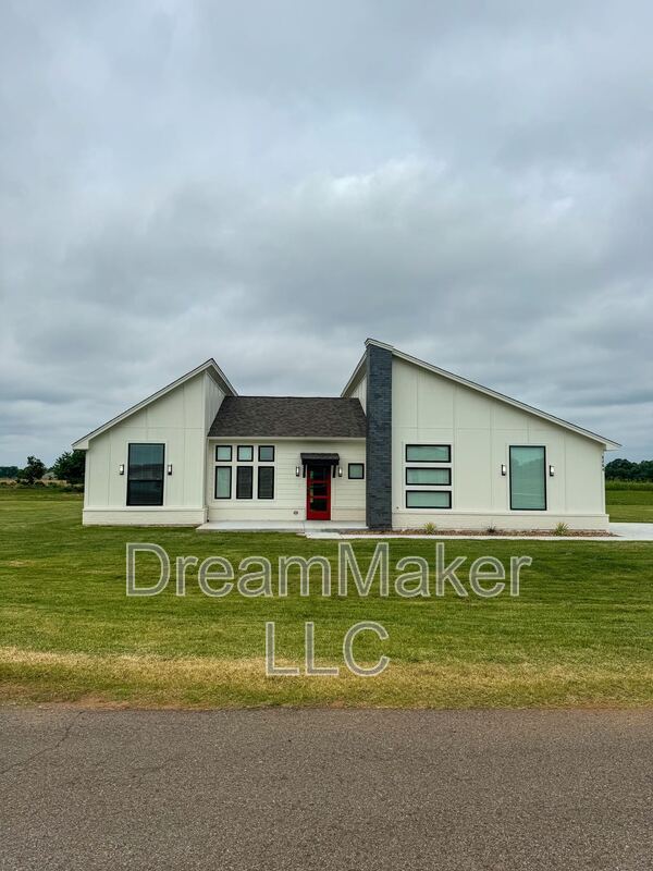 5364 Lily Ln, Goldsby, OK 73093 House Rental in Goldsby, OK