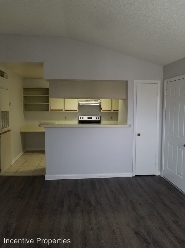 Building Photo - 4225 Thornbriar Ln