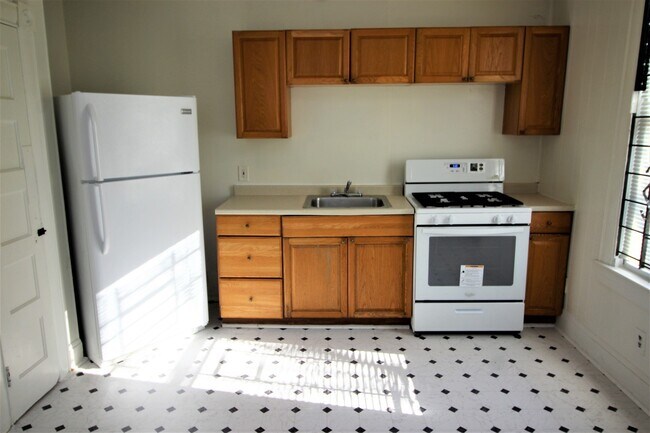Foto del edificio - 6901-6903 Belair Rd