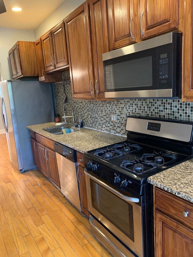 Foto del edificio - 5617 S Calumet Ave