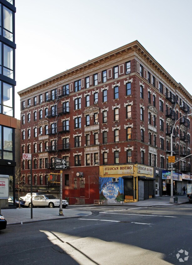 Foto del edificio - 1575-1577 Lexington Ave