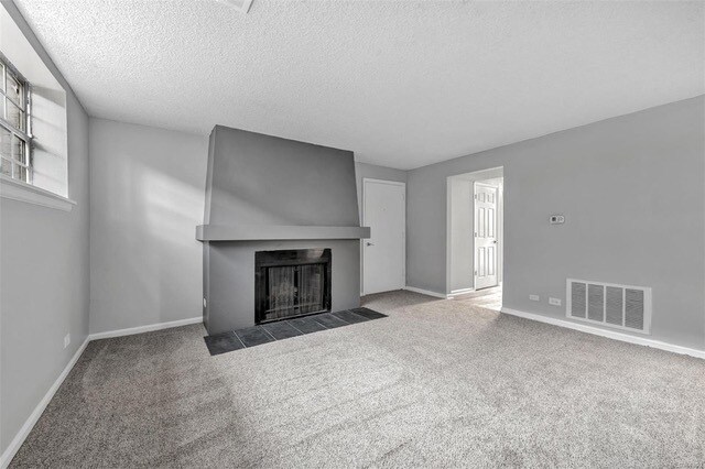 Foto del edificio - 9330 E Girard Ave