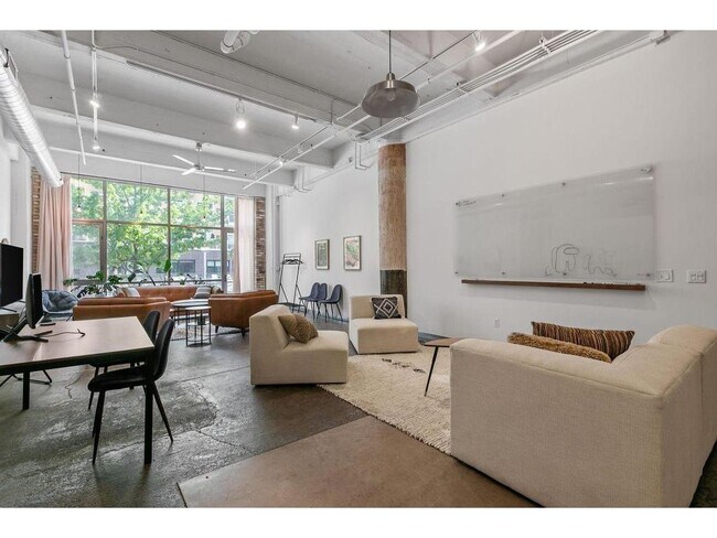 Foto del edificio - 700 N Washington Ave