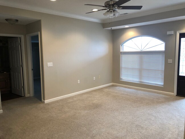 Building Photo - 2810 Kokopelli Dr