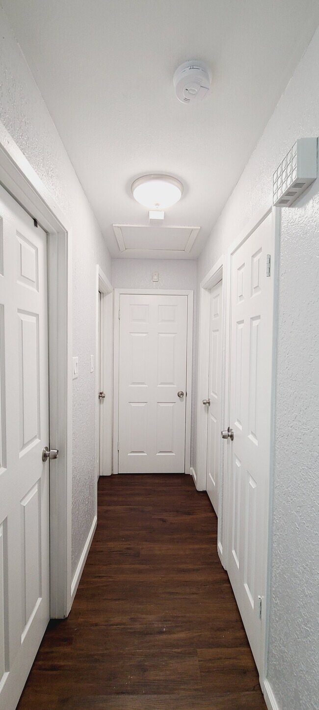 Foto del edificio - 3149 Crest Colony Ln