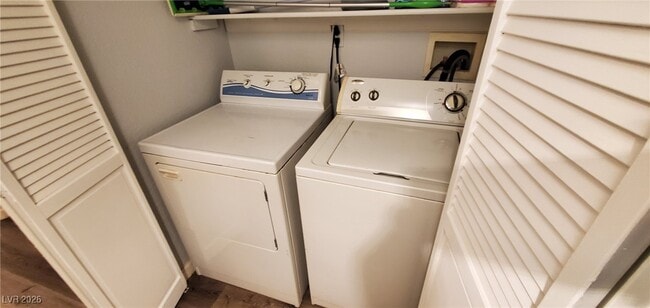 Foto del edificio - 5040 S Rainbow Blvd