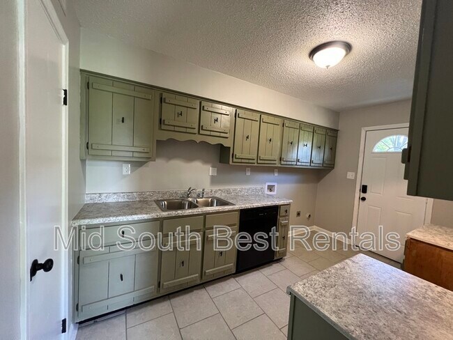 Foto del edificio - 3299 Egypt Central Rd