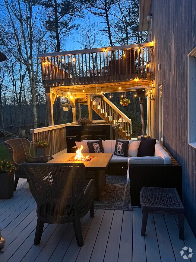 Flocee Bellows Pond Road Apartments for Rent Hampton Bays, NY 1