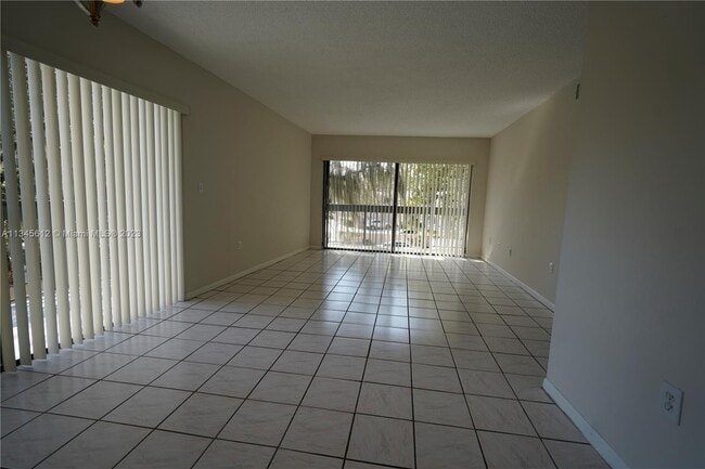 Building Photo - 5201 Orduna Dr