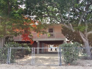 Building Photo - 133 W Cahill Ct