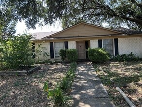 Building Photo - 413 Beverly Dr