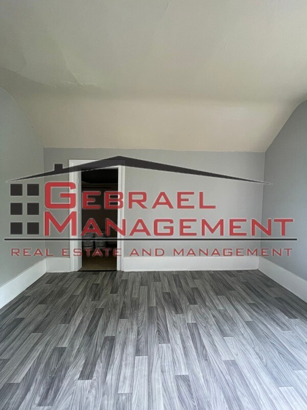 Foto del edificio - 920 Ames St