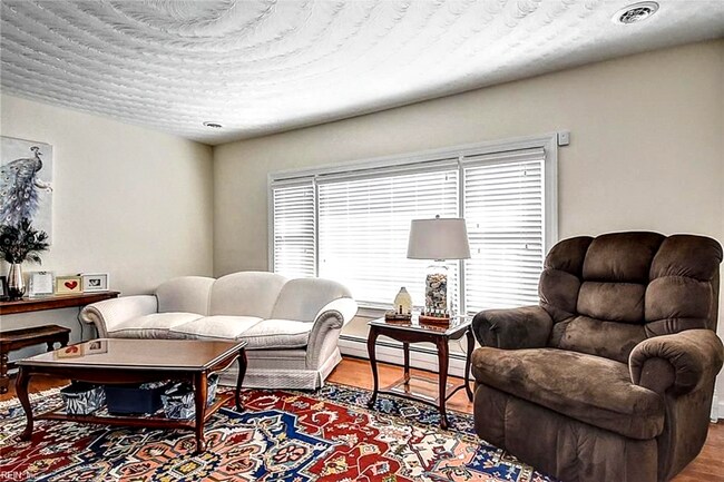 Foto del edificio - 2412 Taylorwood Blvd