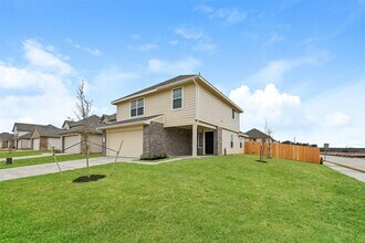 Building Photo - 313 Fallow Deer Dr