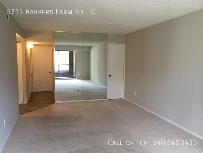 Foto del edificio - 5715 Harpers Farm Rd