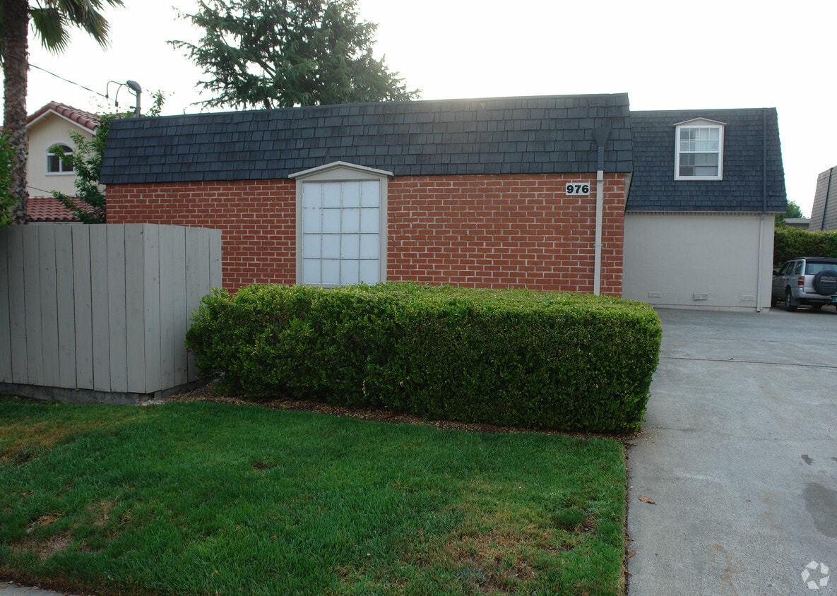 976 S Wolfe Rd, Sunnyvale, CA 94086 976 S Wolfe Rd Sunnyvale, CA
