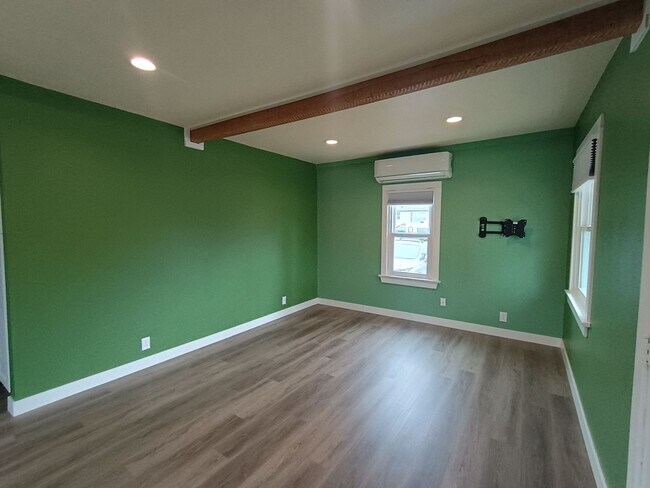 Foto del edificio - 2931 Perry Ave NE