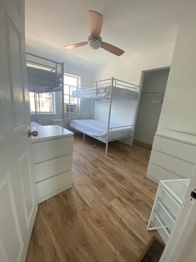 Foto del edificio - 606 12th Ave