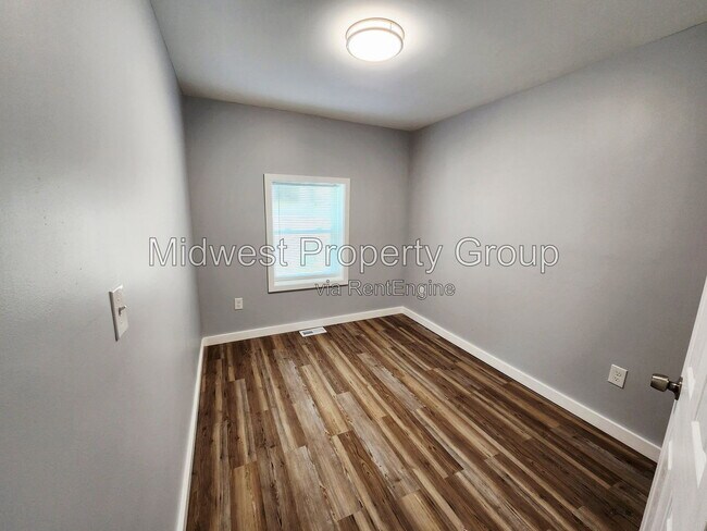 Foto del edificio - 3415 St Mark Ln