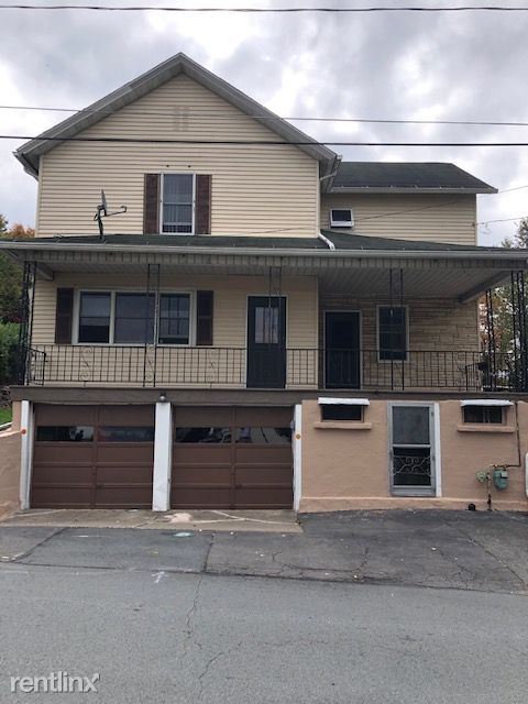 Primary Photo - 4 br, 2 bath House - 410 High St