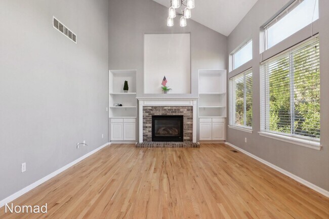 Foto del edificio - 4 br, 3 bath House - 17011 E Aberdeen Dr