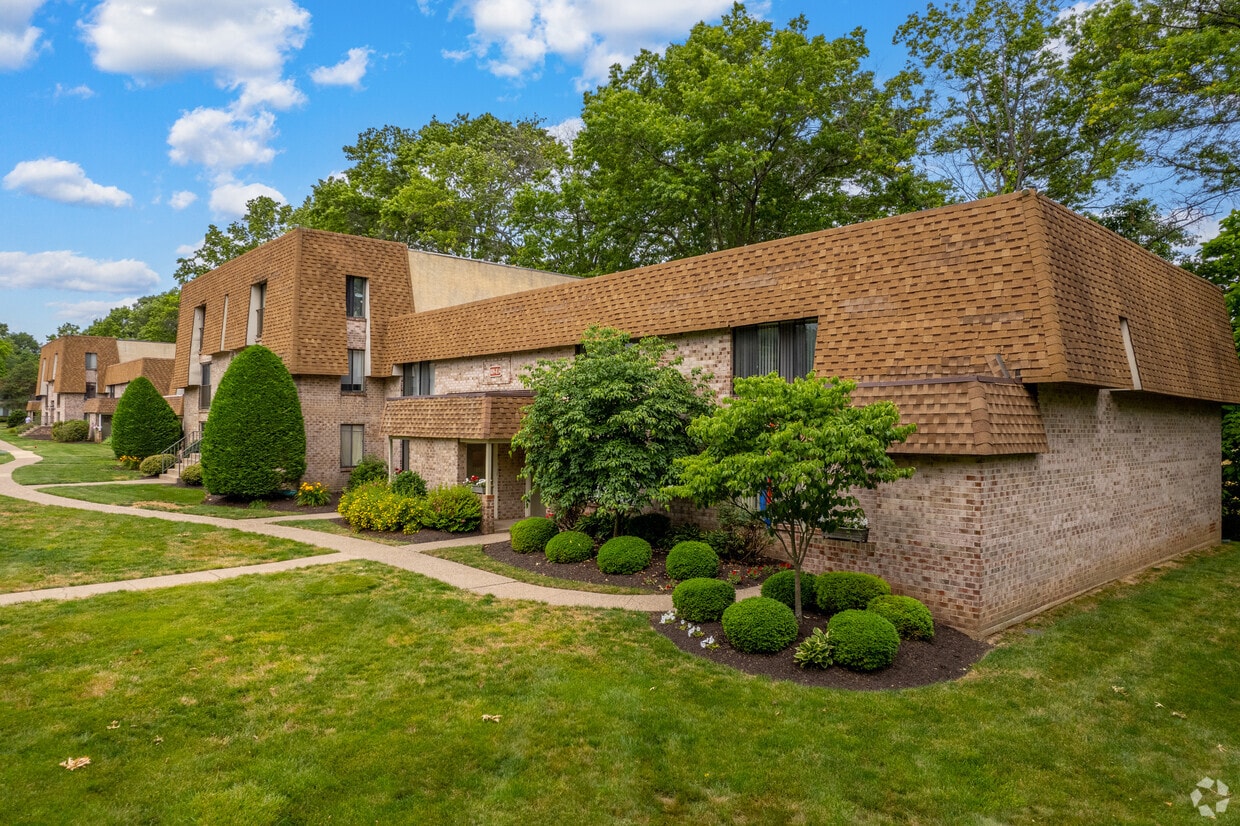 Whistlewood Commons Apartments in Dublin, PA