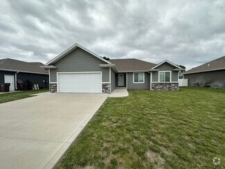 Building Photo - 3643 Le Mesa Way