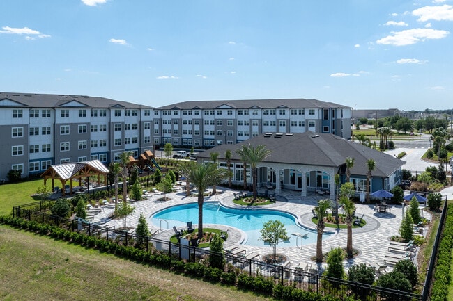 Building Photo - The Carmina