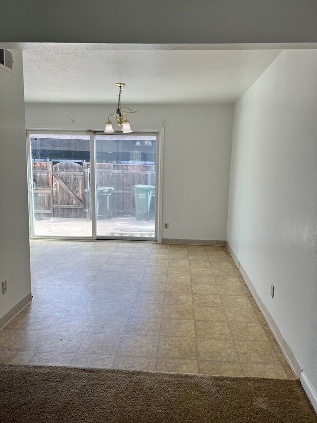 Photo - 8823 Salmon Falls Dr Apartment
