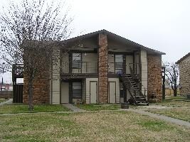 Primary Photo - 713 Wellesley Ct
