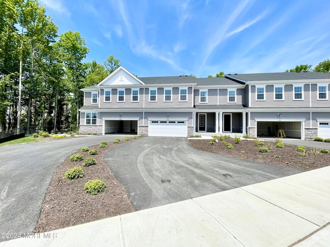 Primary Photo - 157 Woolley Ct