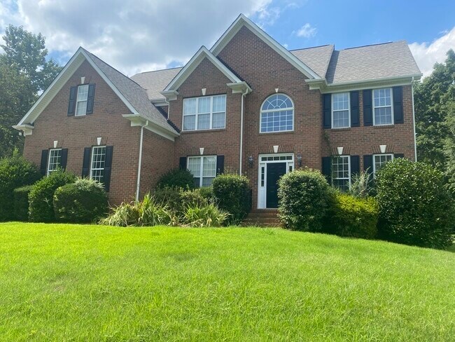 Foto del edificio - 705 Evans Manor Dr