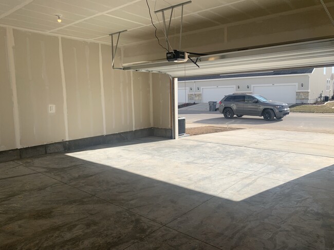 Foto del edificio - 70 E Ginger Gold Rd