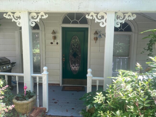 Foto del edificio - 3934 Dover Rd