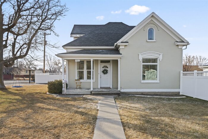 Primary Photo - Charming Lehi Gem: 3-Bed 2-Bath Home with ...