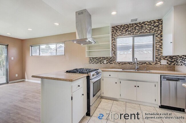 Foto del edificio - 1455 Deepwater Ave
