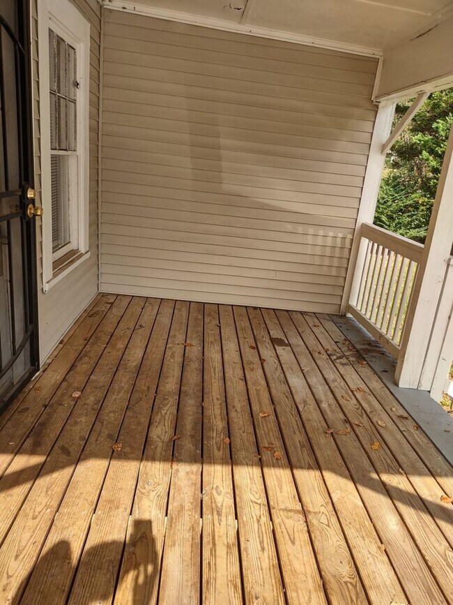 Foto del edificio - LIMITED TIME MOVE IN SPECIAL!! FIRST MONTH FREE! AVAILABLE FOR MOVE IN NOW!