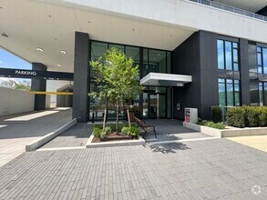 Building Photo - 308 Alderson Av