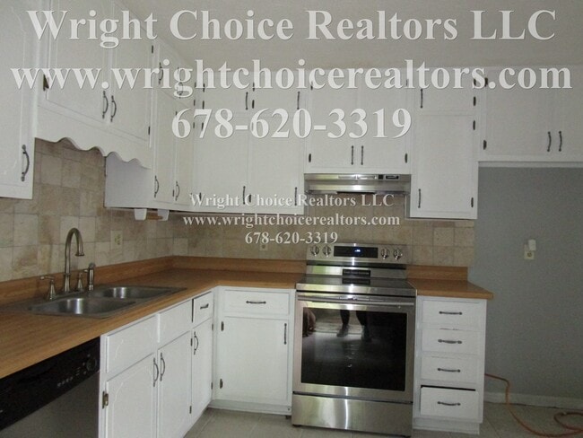 Photo - 804 Navajo Ct SE House