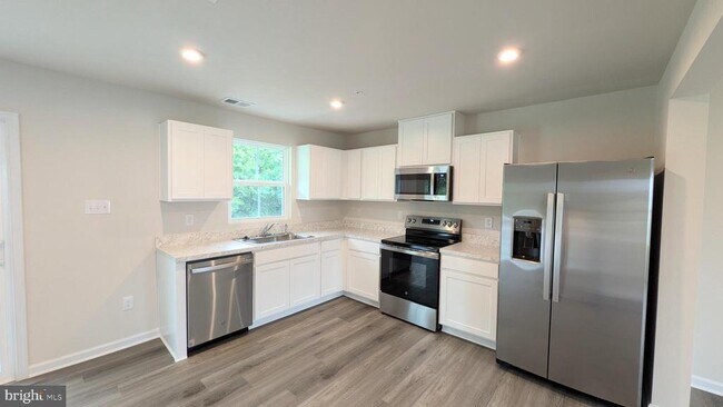 Foto del edificio - 231 Hamilton Ln.