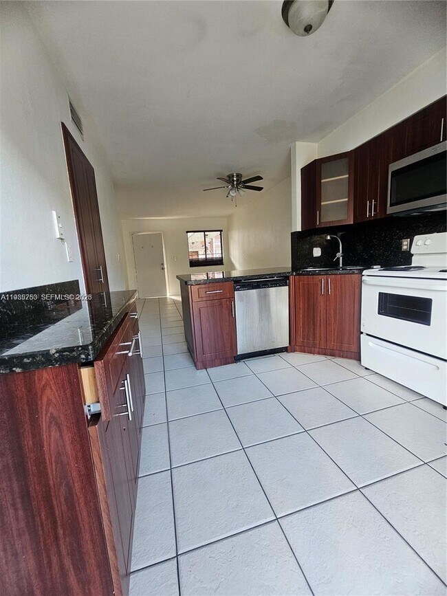 Foto del edificio - 5460 W 21st Ct