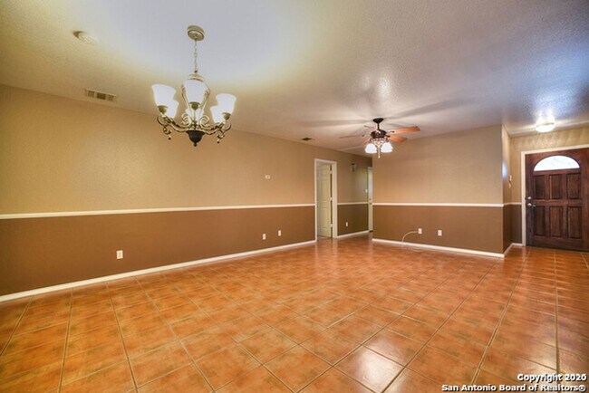 Foto del edificio - 3 Bedroom/2 Bath Mission Creek Subdivision