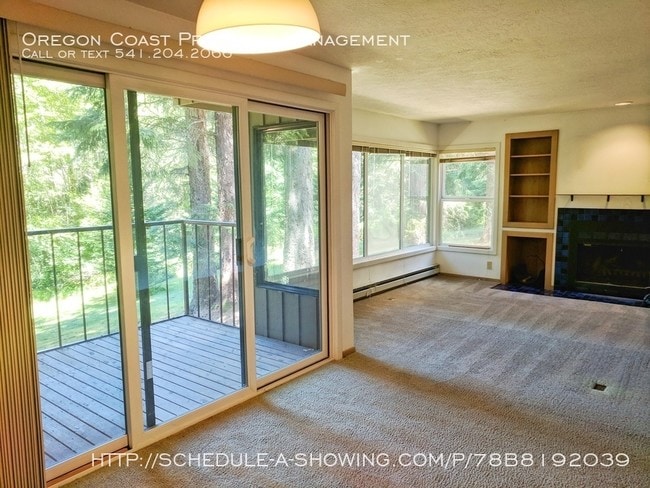 Building Photo - Surrounded by Beauty 2 Bed Condo