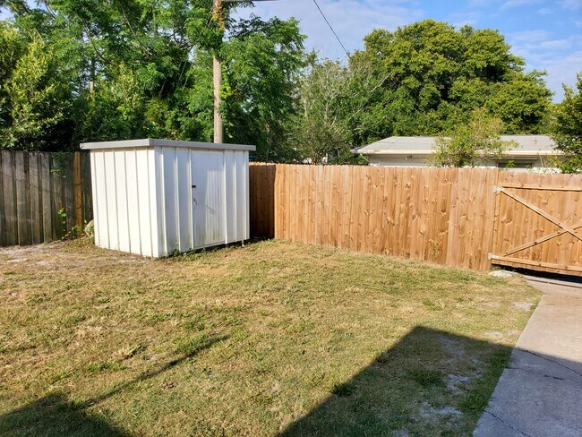 Foto del edificio - 632 50th St N