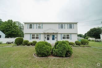 Building Photo - 121 Otis St