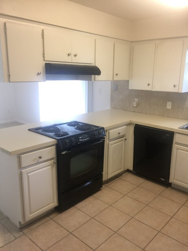Building Photo - 6132 Rhythm Cir