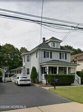 Building Photo - 218 Lewis St