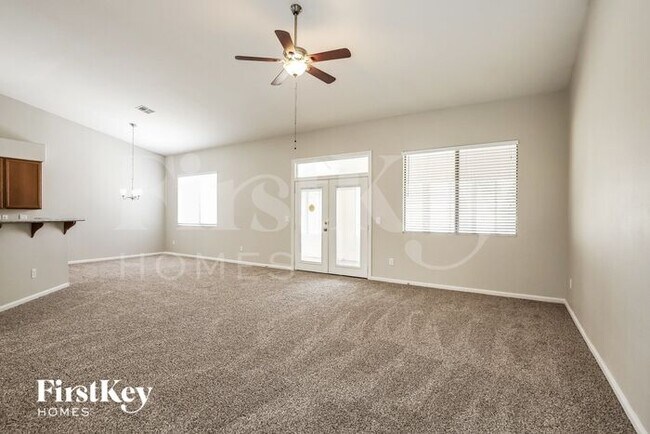 Foto del edificio - 1120 Stoneypeak Ave