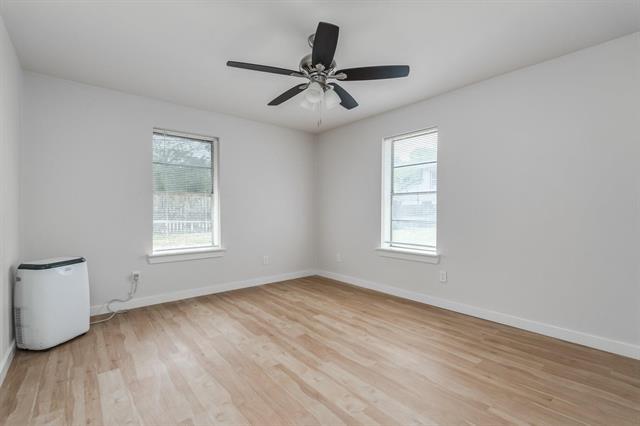 Building Photo - 1822 Oakwood St